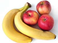 Что калорийнее: яблоко или банан 
