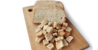 Что калорийнее: сухари или хлеб? 