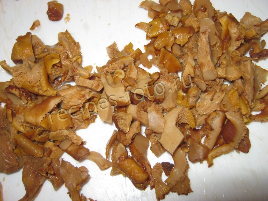 Карп, фаршированный гречкой и грибами - 16 пошаговых фото в рецепте