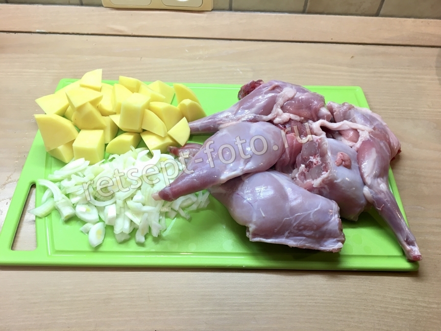 Кролик с картошкой в майонезе в духовке — видео рецепт